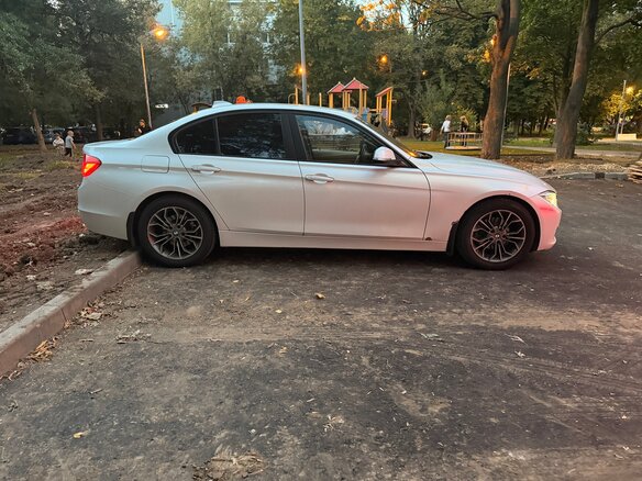 2013 BMW 3 серии 316i VI (F3x), белый, 1500000 рублей - вид 2