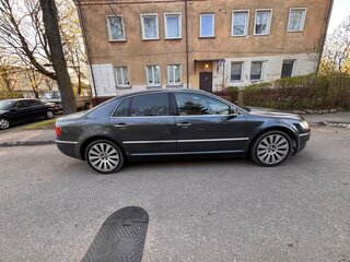 2002 Volkswagen Phaeton I, серебристый, 740000 рублей, вид 3