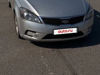 2011 Kia Ceed I Рестайлинг, серебристый, 450000 рублей, вид 2