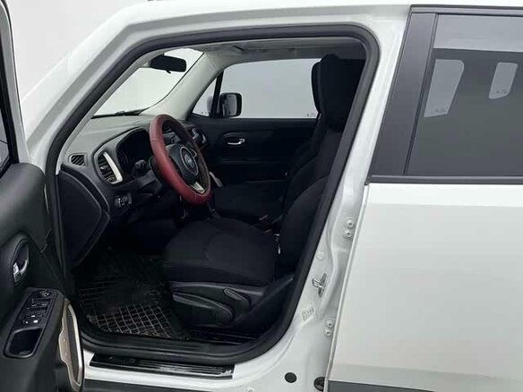 2017 Jeep Renegade I, белый, 970000 рублей - вид 6