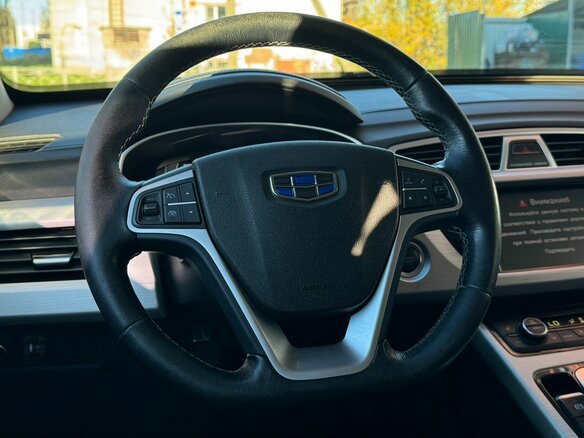 2019 Geely Atlas I, красный, 1350000 рублей - вид 10