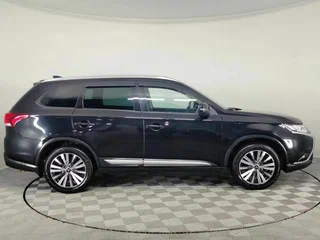 2019 Mitsubishi Outlander III Рестайлинг 3, чёрный, 2250000 рублей, вид 4