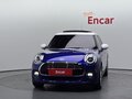 2018 Mini Hatch Cooper III (F55/F56) Рестайлинг, синий, 1360000 рублей - вид 2