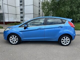 2011 Ford Fiesta Mk6, голубой, 1050000 рублей, вид 2