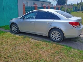 2011 Chevrolet Cruze I, серебристый, 670000 рублей, вид 4