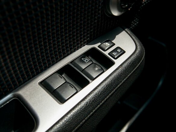 2013 Nissan Tiida I Рестайлинг, серебристый - вид 22