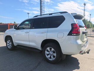 2021 Toyota Land Cruiser Prado 150 Series Рестайлинг 3, белый, 5430000 рублей, вид 3