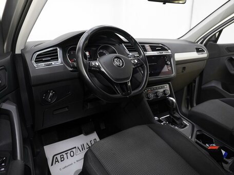 2019 Volkswagen Tiguan II, серебристый, 1875000 рублей, вид 5