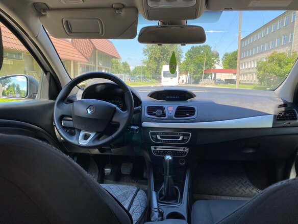 2010 Renault Fluence I, серый, 570000 рублей - вид 9