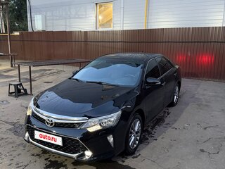 2017 Toyota Camry VII (XV50) Рестайлинг 2, чёрный, 2600000 рублей, вид 1