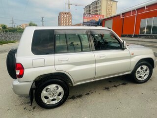 1999 Mitsubishi Pajero iO, серебристый, 530000 рублей, вид 2