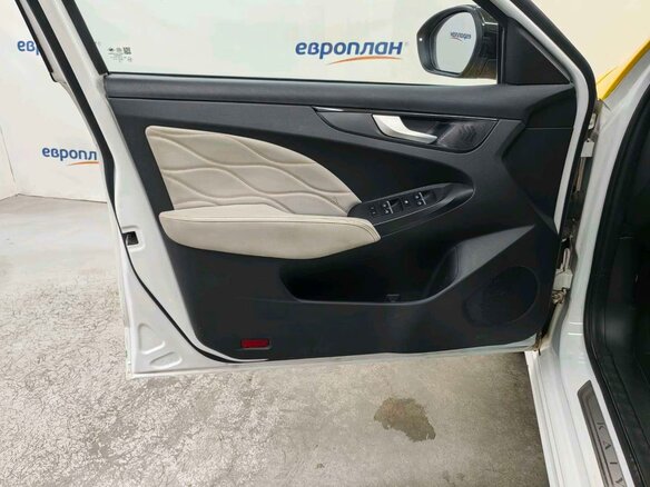 2023 Kaiyi E5, белый, 740700 рублей - вид 9