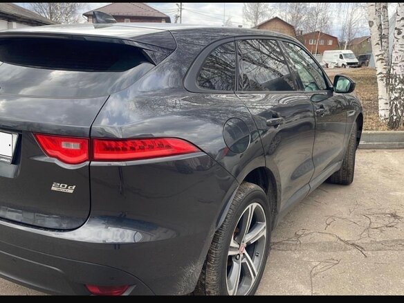 2016 Jaguar F-Pace I, серый, 2030000 рублей - вид 3