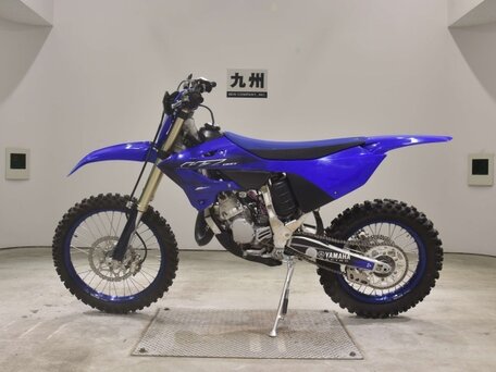 2023 Yamaha YZ125, синий, 650000 рублей, вид 2