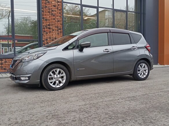 2016 Nissan Note e-Power II Рестайлинг, серый, 1250000 рублей - вид 7