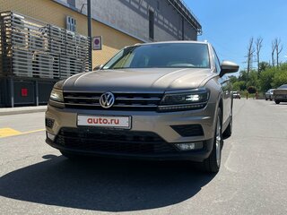 2018 Volkswagen Tiguan II, бежевый, 2700000 рублей, вид 4