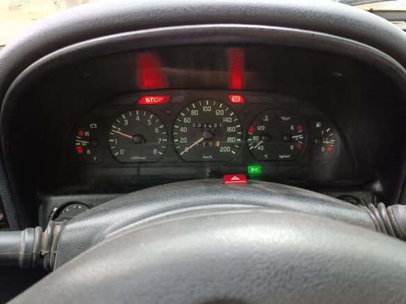 2006 ГАЗ 31105 «Волга», чёрный, 170000 рублей - вид 4