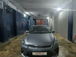 2019 Kia Rio IV, серый, 1450000 рублей, вид 1