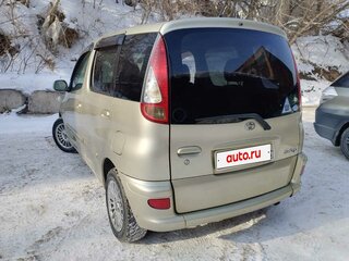 2004 Toyota FunCargo, серый, 680000 рублей, вид 5