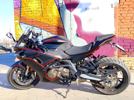 2025 QJMotor SRK 600 RC, чёрный, 600000 рублей, вид 2