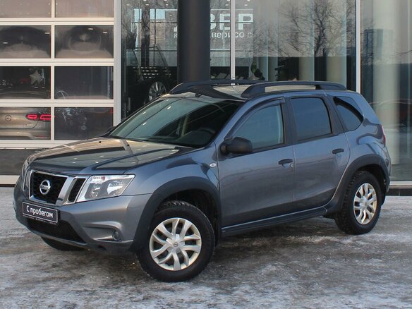 2017 Nissan Terrano III (D10), серый