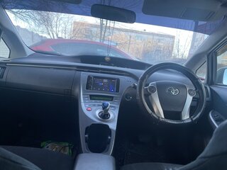 2013 Toyota Prius III Рестайлинг (XW30), серый, 1280000 рублей, вид 5