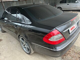 2008 Mercedes-Benz E-Класс 200 III (W211, S211) Рестайлинг, чёрный, 1500000 рублей, вид 1
