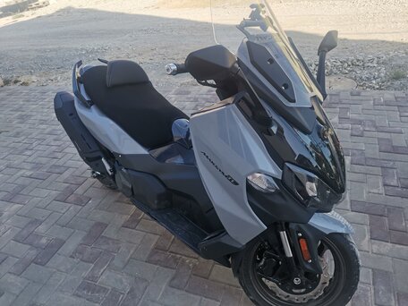 2023 Sym Maxsym TL 500, серый, 710000 рублей, вид 3