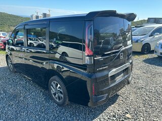2015 Honda Stepwgn Spada V, чёрный, 1795000 рублей, вид 2