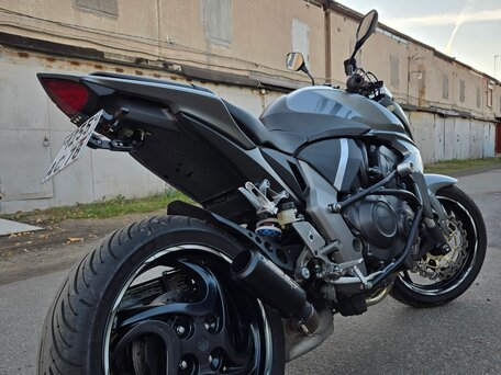 2009 Honda CB 1000R, серый, 695000 рублей, вид 1