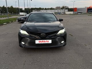 2021 Toyota Camry VIII (XV70), чёрный, 2900000 рублей, вид 2