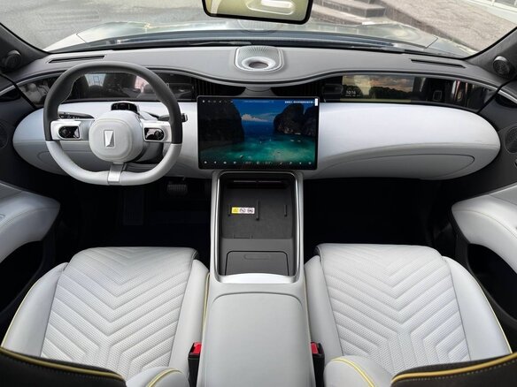 2025 Avatr 11 116 kWh I, серый - вид 13