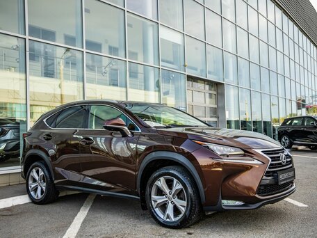 Lexus NX I