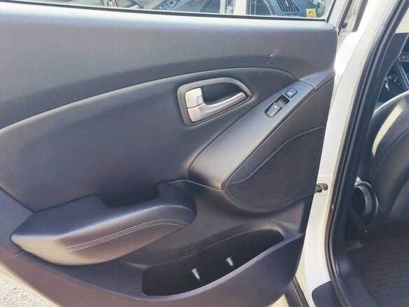 2014 Hyundai ix35 I Рестайлинг, серебристый, 1660000 рублей - вид 29