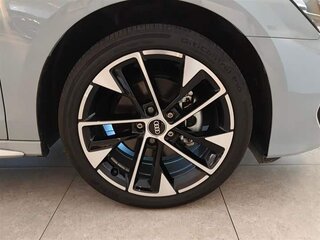 2025 Audi A3L 35 TFSI IV (8Y) Рестайлинг, серый, 3600000 рублей, вид 2