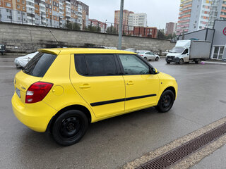 2008 Skoda Fabia II, жёлтый, 399000 рублей, вид 3