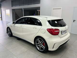 2013 Mercedes-Benz A-Класс AMG 45 AMG I (W176), белый, 2100000 рублей, вид 4