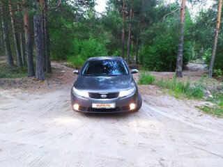 2009 Kia Cerato 5-speed II, коричневый, 690000 рублей, вид 1