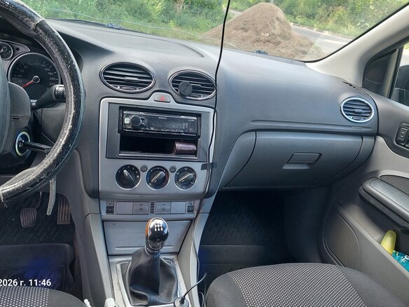 2010 Ford Focus II Рестайлинг, чёрный, 485000 рублей - вид 13