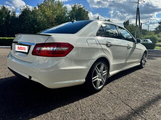 2011 Mercedes-Benz E-Класс 200 7G-Tronic IV (W212, S212, C207), белый, 1790000 рублей, вид 4