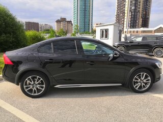 2017 Volvo S60 Cross Country, чёрный, 2990000 рублей, вид 4