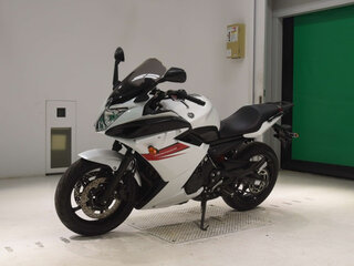 2011 Yamaha XJ6 (FZ6R), белый, 600000 рублей, вид 4