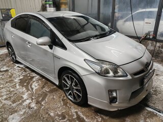 2009 Toyota Prius III (XW30), серый, 1200000 рублей, вид 3