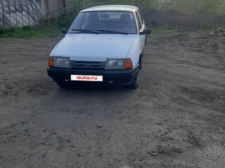 2000 Иж 2126 «Ода», белый, 105000 рублей, вид 1