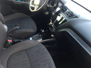 2014 Kia Rio 6-speed III, серый, 790000 рублей, вид 5