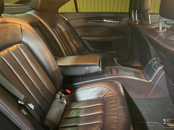2011 Mercedes-Benz CLS 350 II (C218), чёрный - вид 5