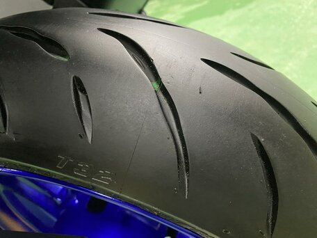 2022 Yamaha Tracer 9, серебристый, 1450000 рублей, вид 4