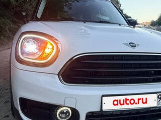 2020 Mini Countryman Cooper II Рестайлинг, белый, 3500000 рублей, вид 1