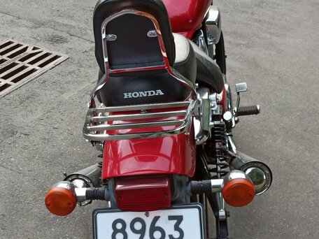 1995 Honda Magna, красный, 400000 рублей, вид 2