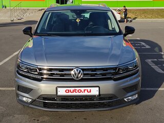 2017 Volkswagen Tiguan II, серый, 2850000 рублей, вид 2
